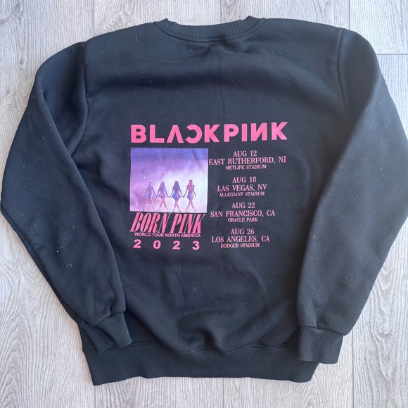 Blackpink Tops - Blackpink Born Pink World Tour 2023 Sweatshirt Black Medium North America Tour